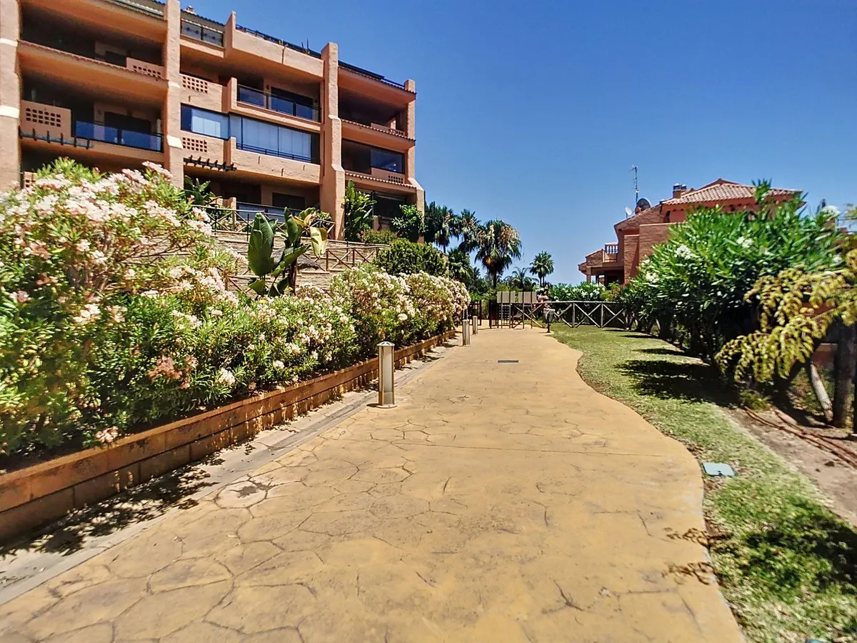 4d0539a3-b154-4f90-9888-f23809f021ea