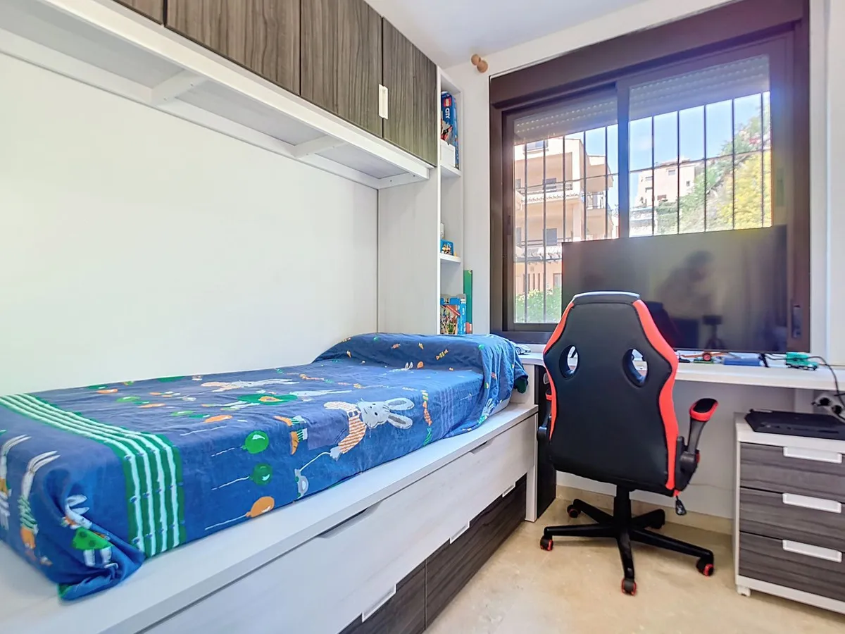 6f126b74-c2f6-4fce-99aa-e11ee57728cd