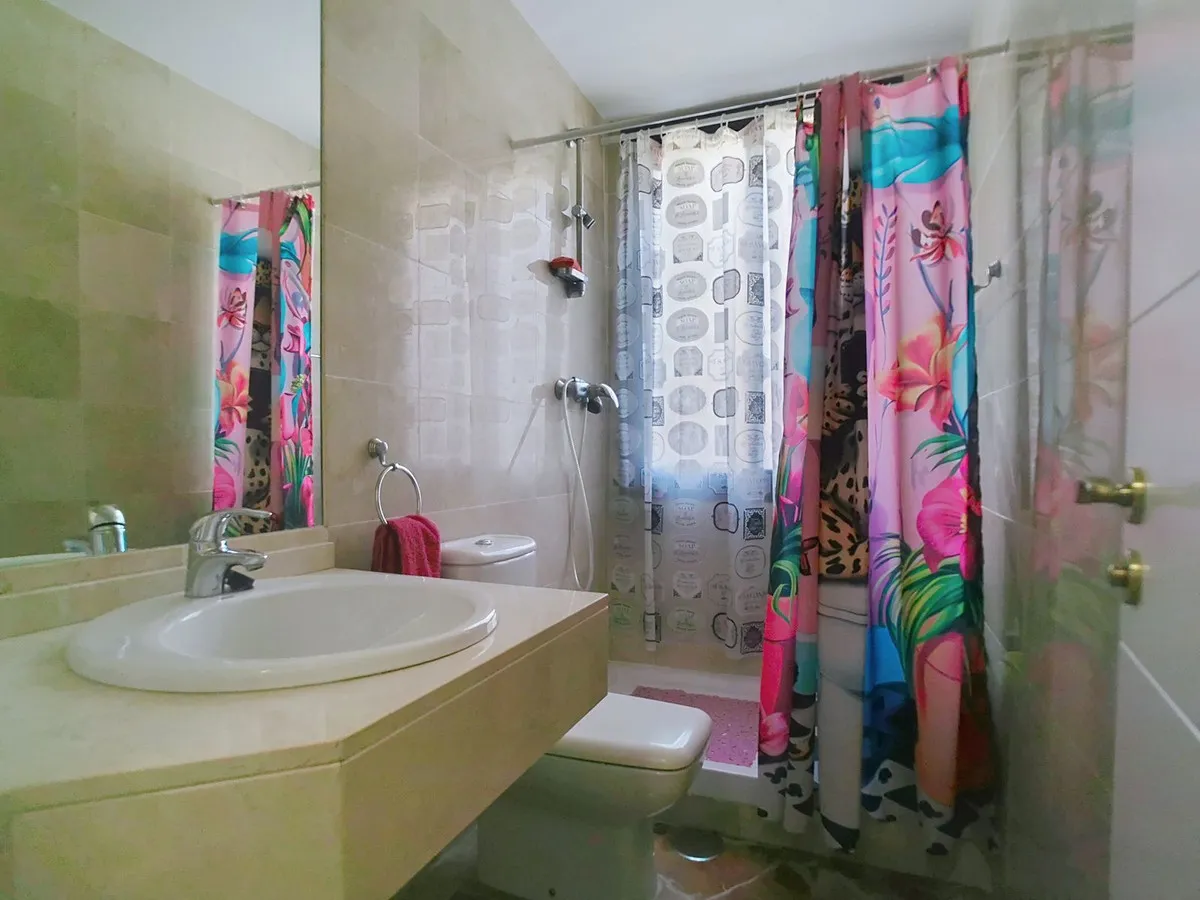 b058c9a3-d973-491f-bede-ebd8347caa22