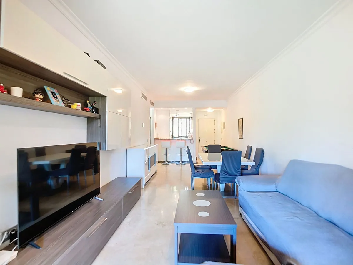 dd2ba77f-af5c-49cc-b24b-1ed3e46b18a9