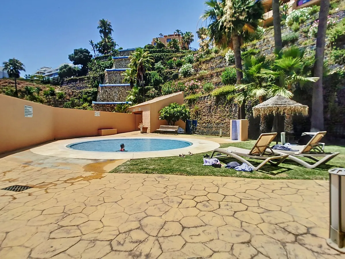 eab58ec7-f493-4513-82db-48be0d4ca502