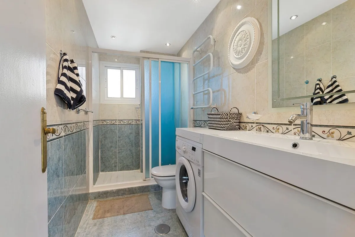 a533eda7-b562-4297-8746-b2537a0b137f