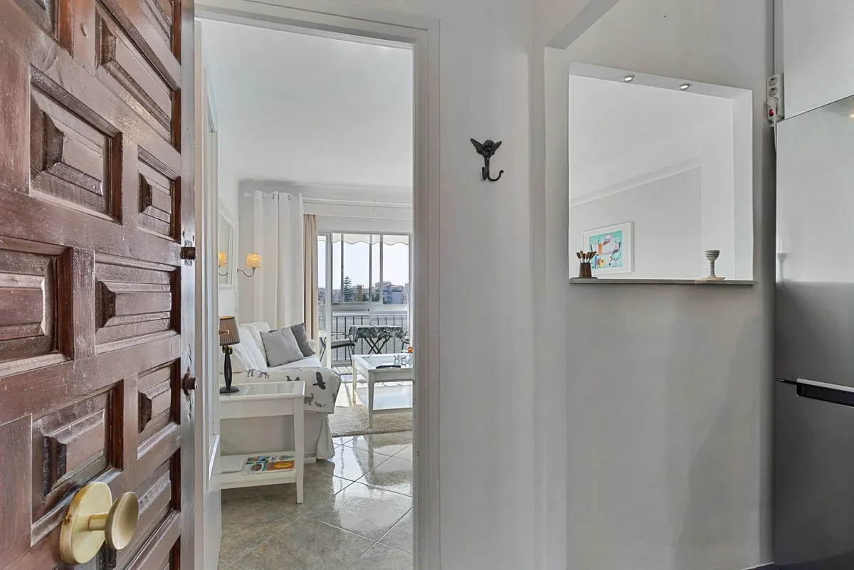 f2f2fecf-2b63-4f14-a38f-1e890db24c29