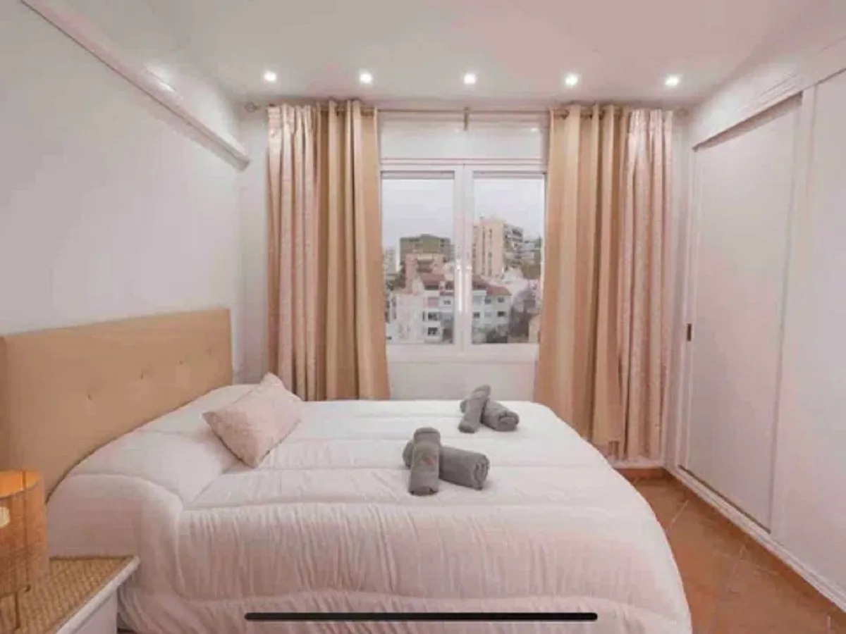 81979676-49d0-48f3-9156-36430269448a