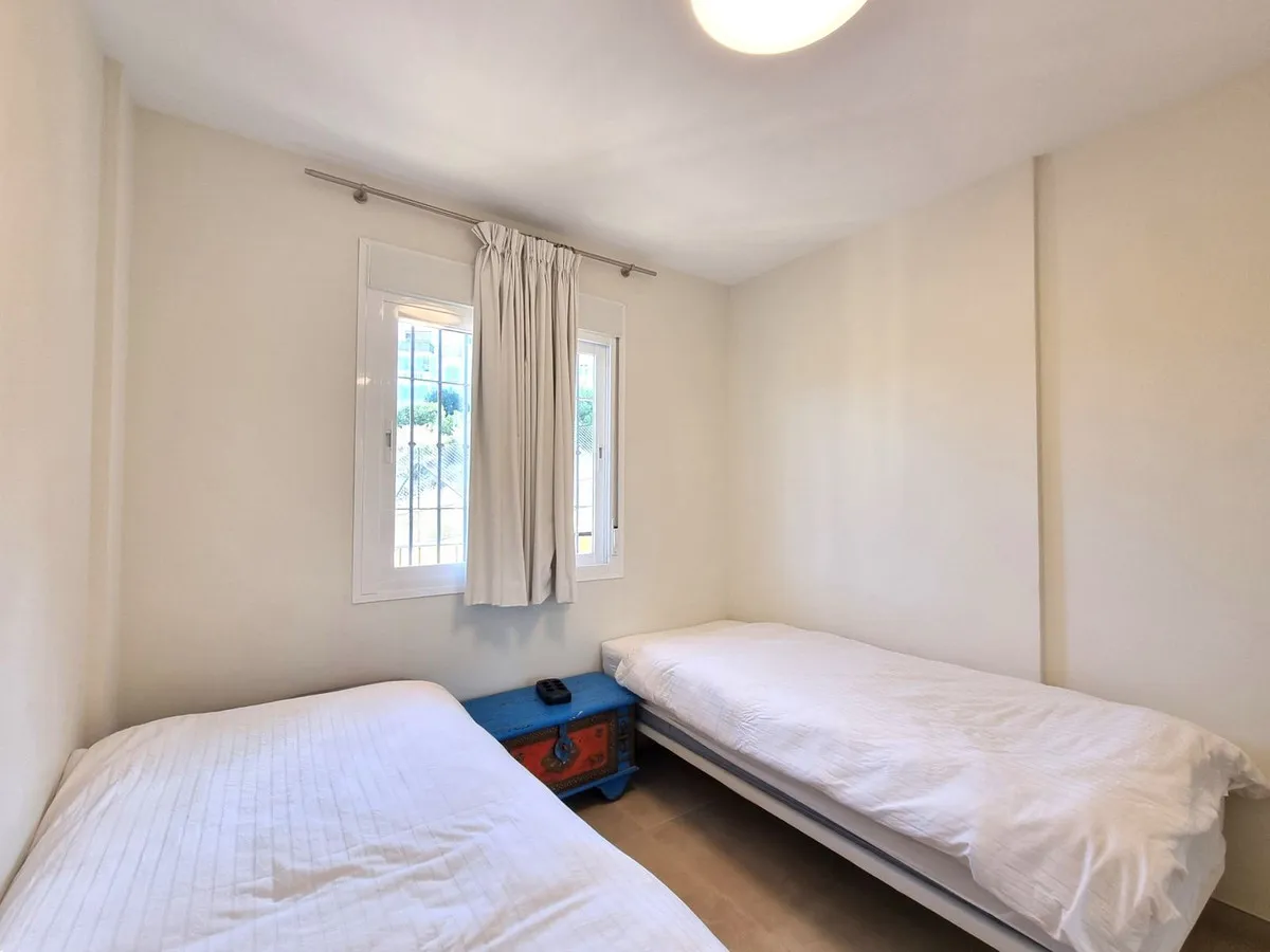 498952f3-8ef2-4f87-865c-5c976408d30e