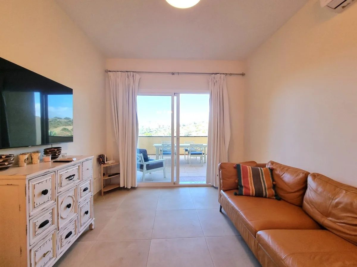 ee2f5538-2b77-41ff-8125-558b457ba240