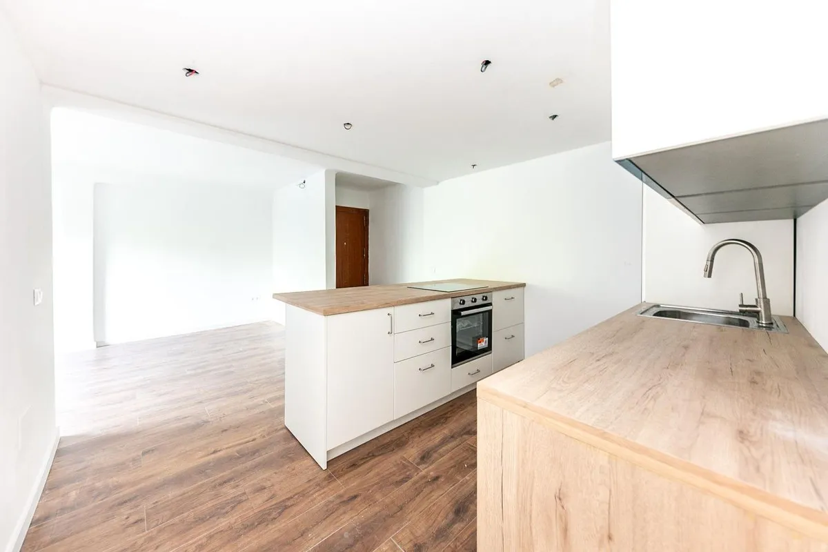 6afc10b4-72fb-4042-99c5-9e35536ba6a3