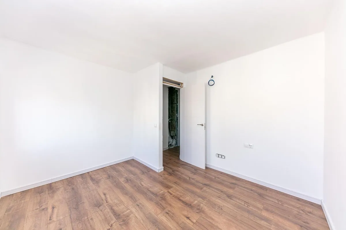 d9db7ea3-e7b7-4d15-8c66-110a74f2dc32