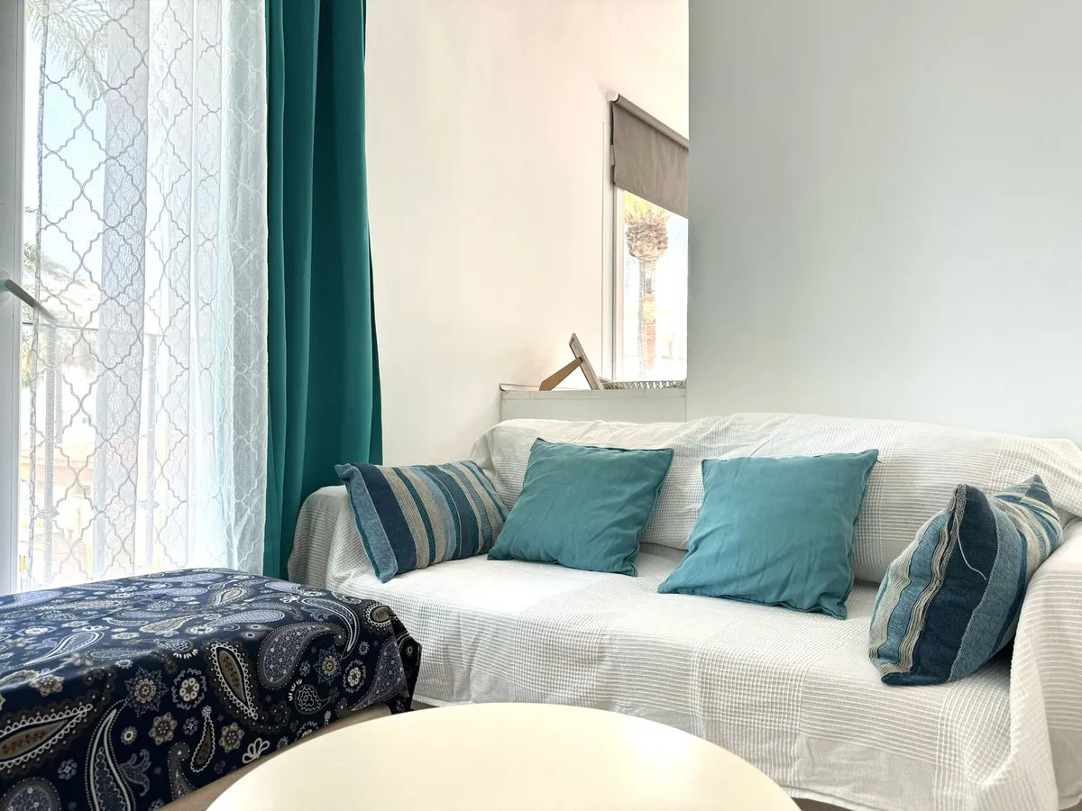 207e02f3-9727-4038-961b-952321a6bedb