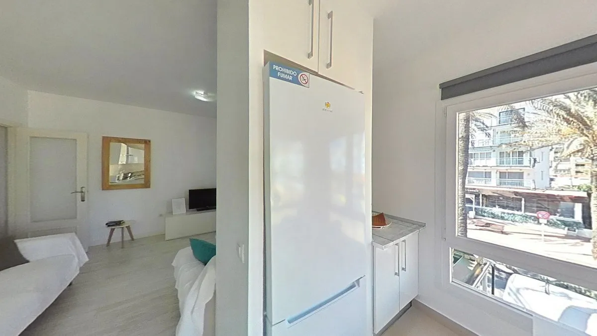 84a8c82e-7db2-49e3-9c20-fd87aa2436d3