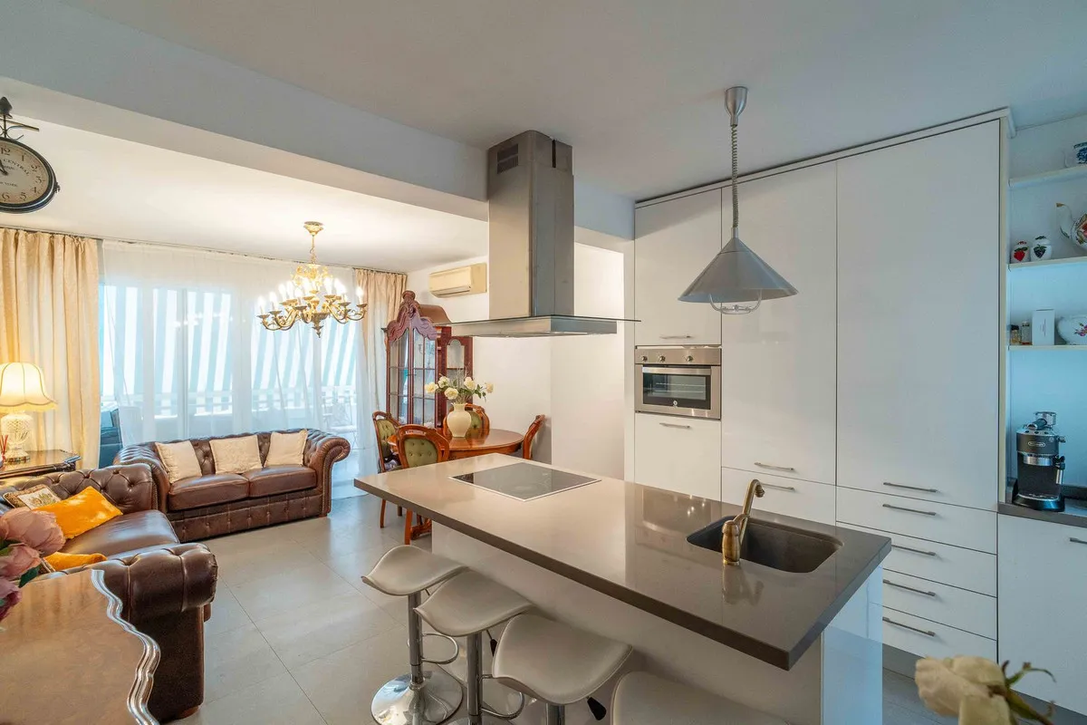 2c490522-2818-4e97-a007-18f1b2c41828