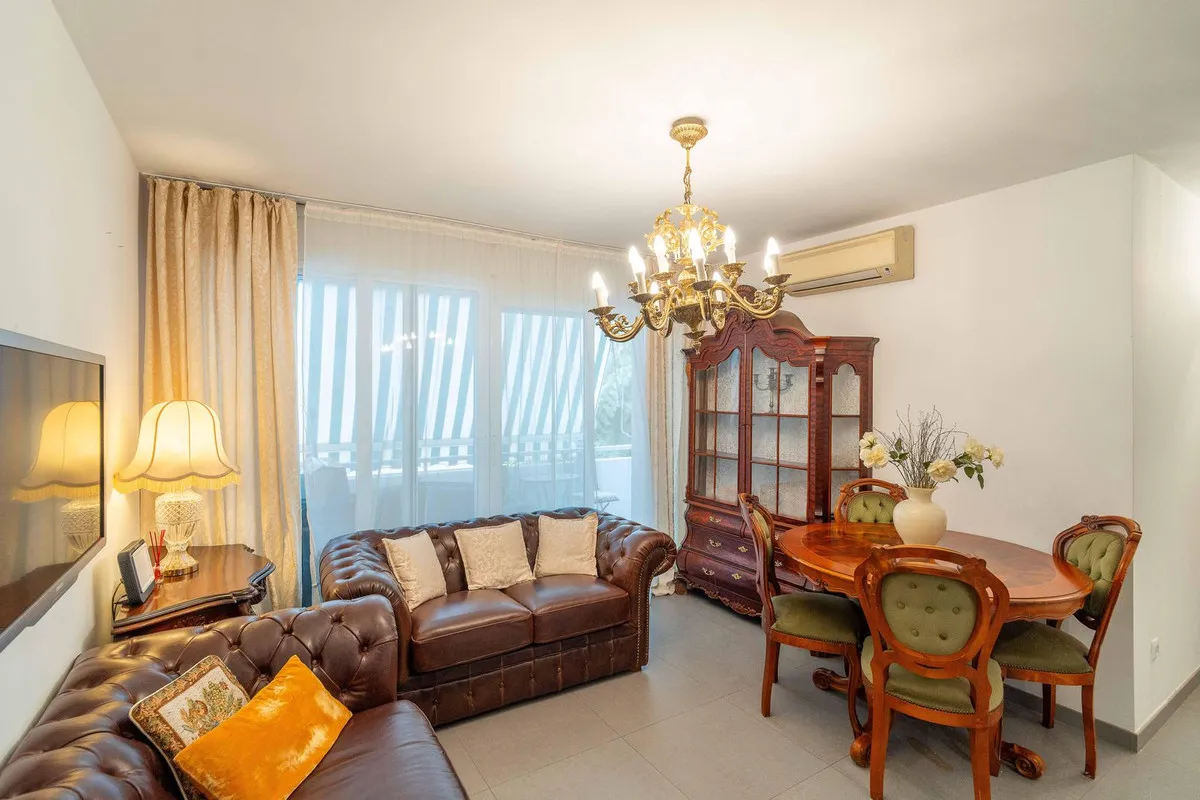 a56a17b4-8a4b-4e5e-b762-4a2888b9edbf