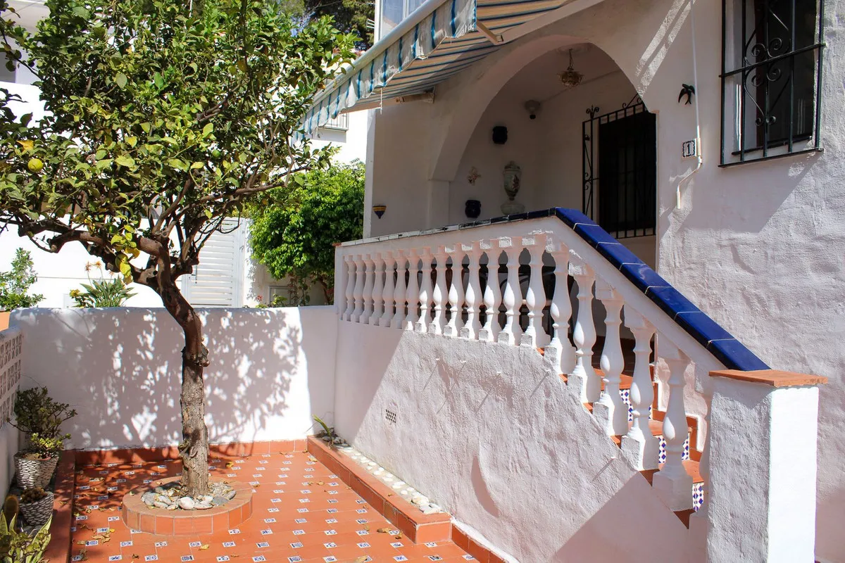 106fd3bf-b99b-426b-8319-c08ef052ea2a