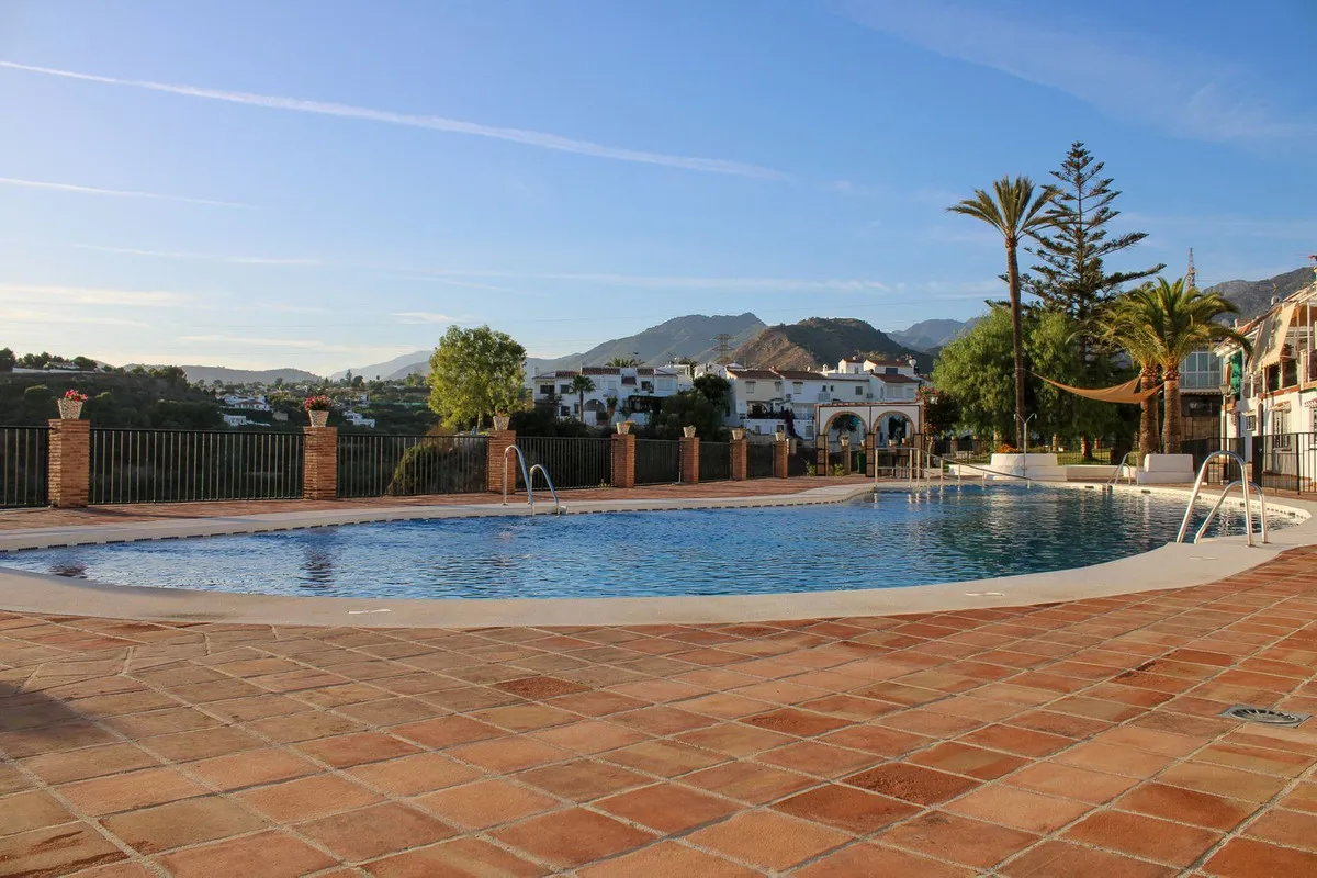 57b7c2b7-696b-496a-b67a-f35b0e23e082