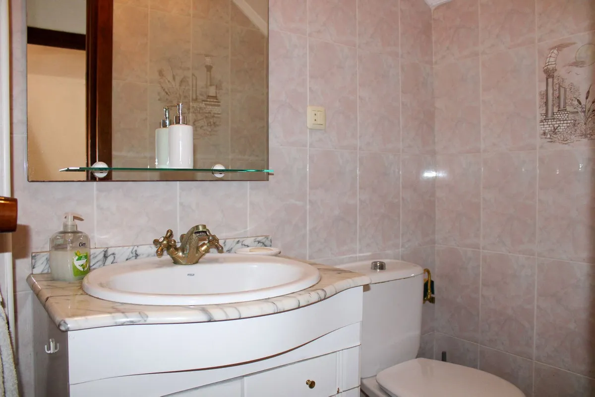 a5afae72-c3bb-404f-8aec-dd1b4234108e