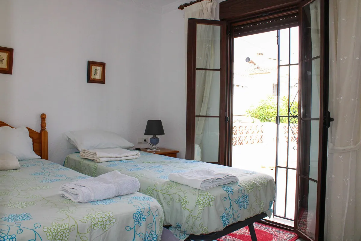 ad4af947-ee36-474e-ad6c-b01a27e77b03