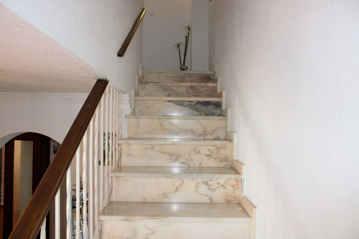 ef87ae21-2e52-4405-9c9f-28f915102943