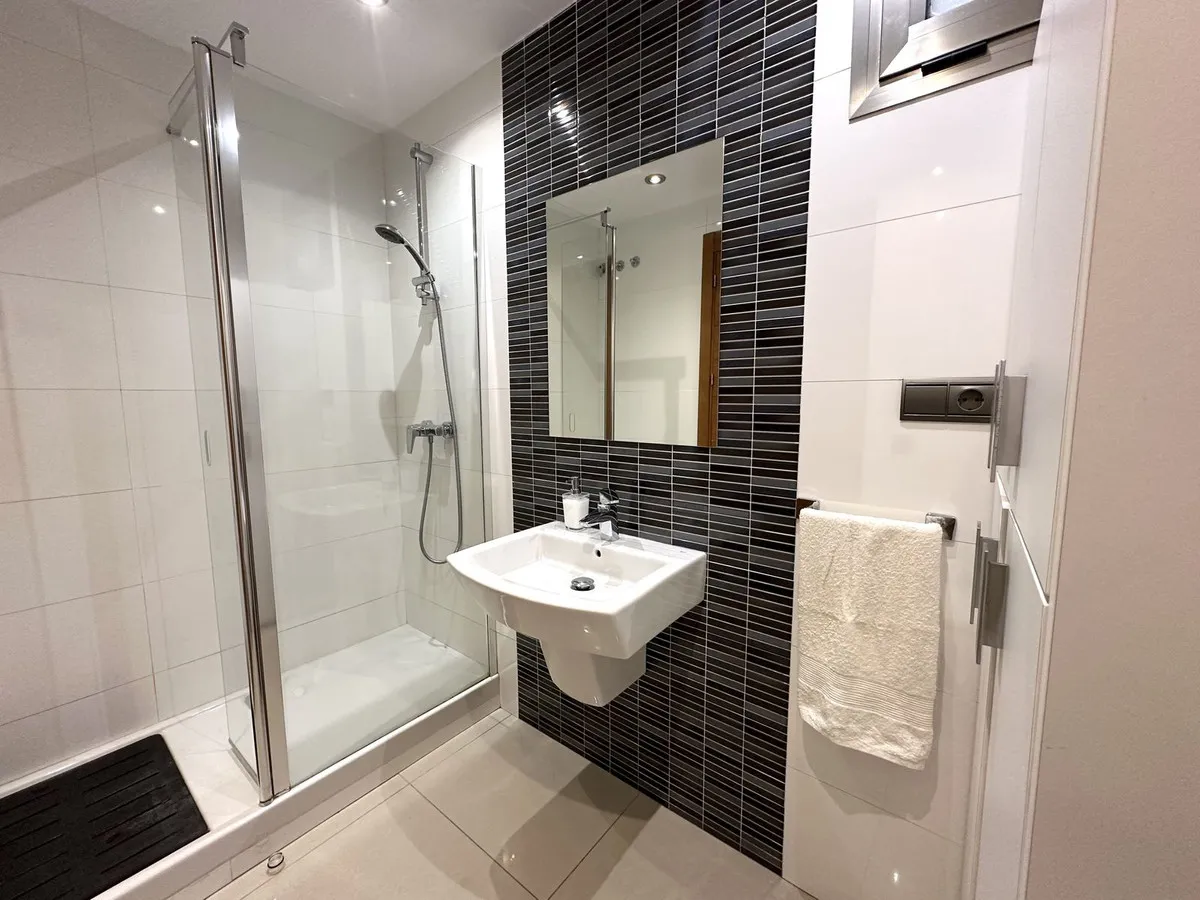 2f5c26bd-fe7a-494f-94a5-9d49445a7e41