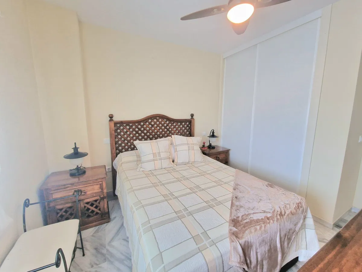 51a07c80-0d95-4f55-9244-e23c29b49939