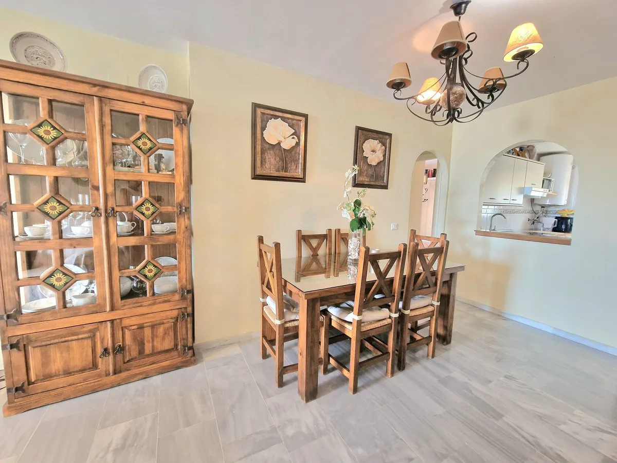 86643eca-1d79-481e-82ba-34520170e4df