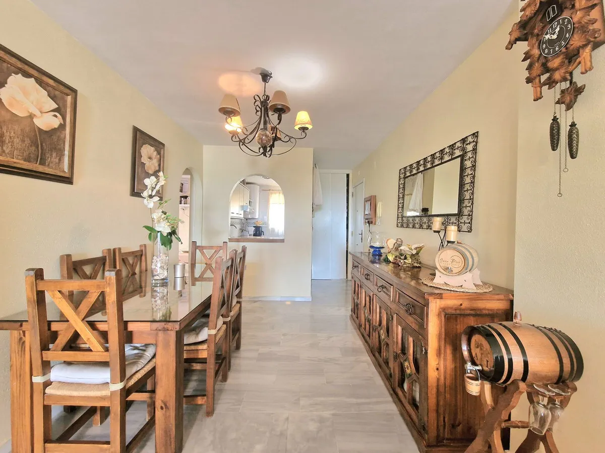 99704935-10b4-4709-ab0b-98dec4ec247b