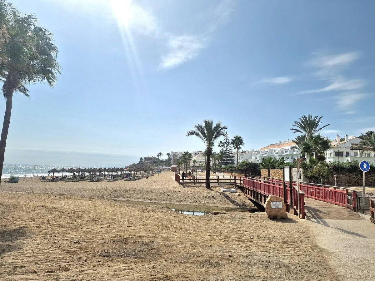 a10236d6-468d-4dc7-849f-2d928e0a9dec