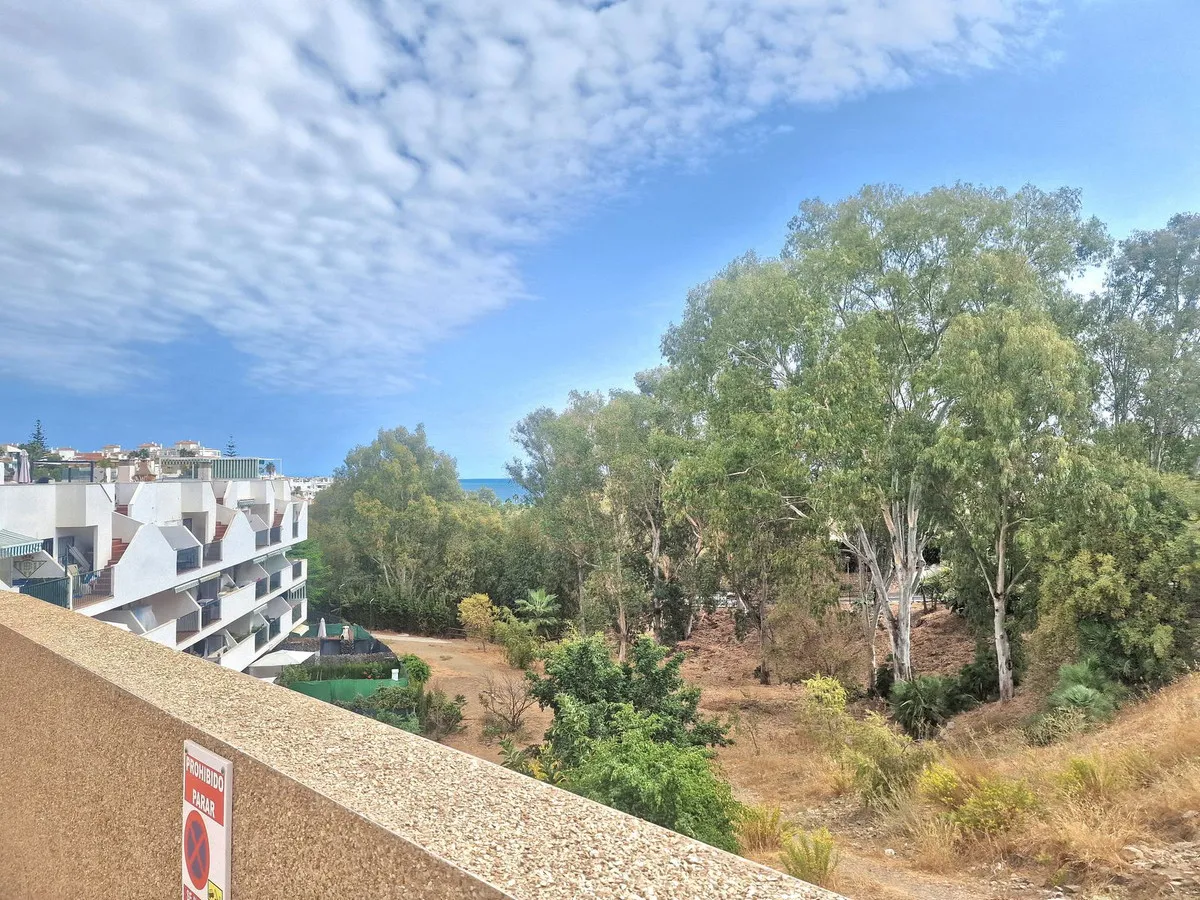 c99f3d29-0bdf-4b68-9518-275d4d655ff5