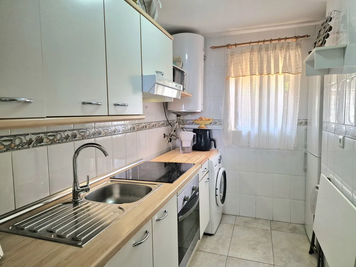 cb6ed044-d384-4e93-94b8-7138492b8ec1