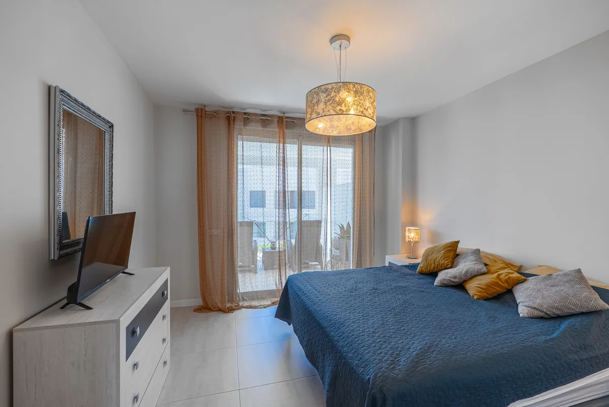 a5f343a5-1922-4912-947c-47037b566de2