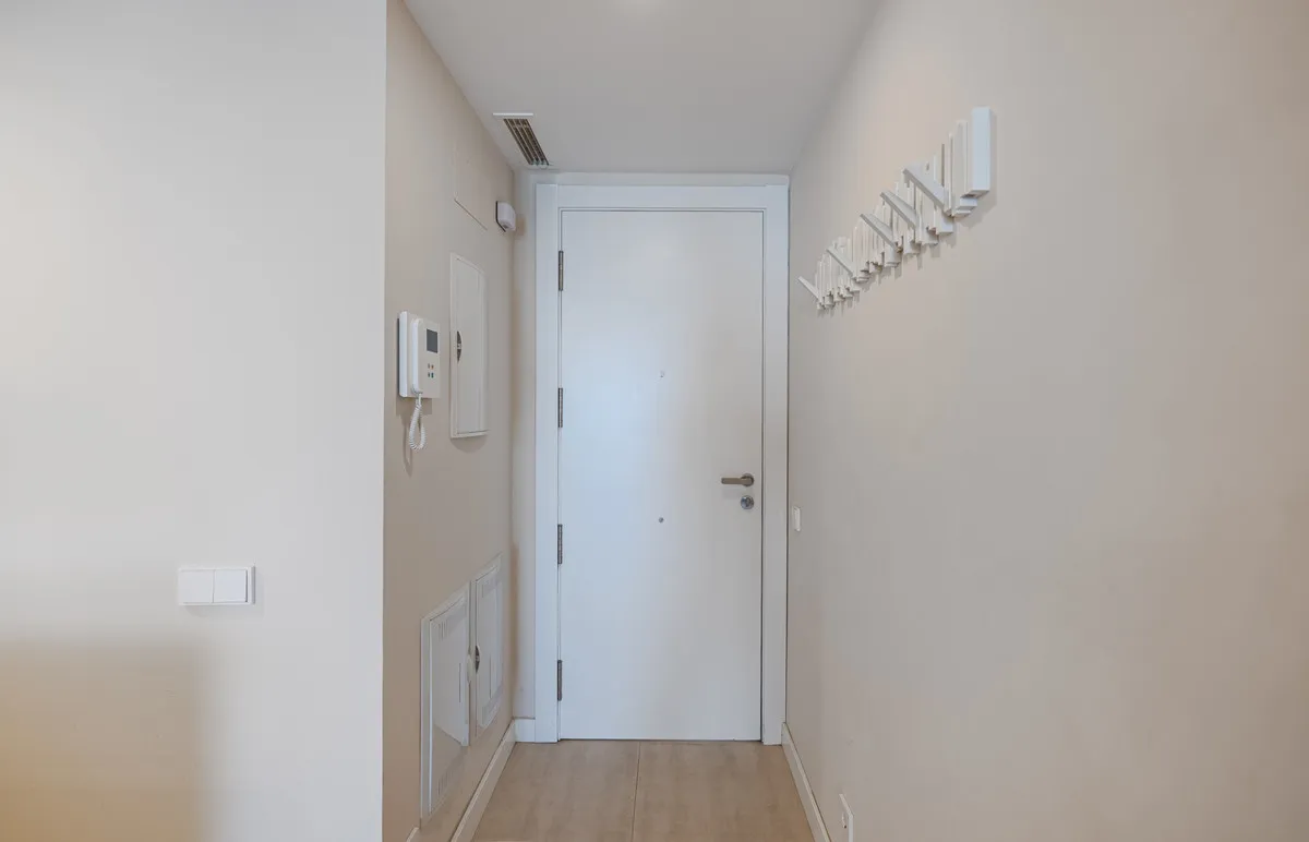 b252f3e1-d18e-43fd-b78e-1ad87a4e696e