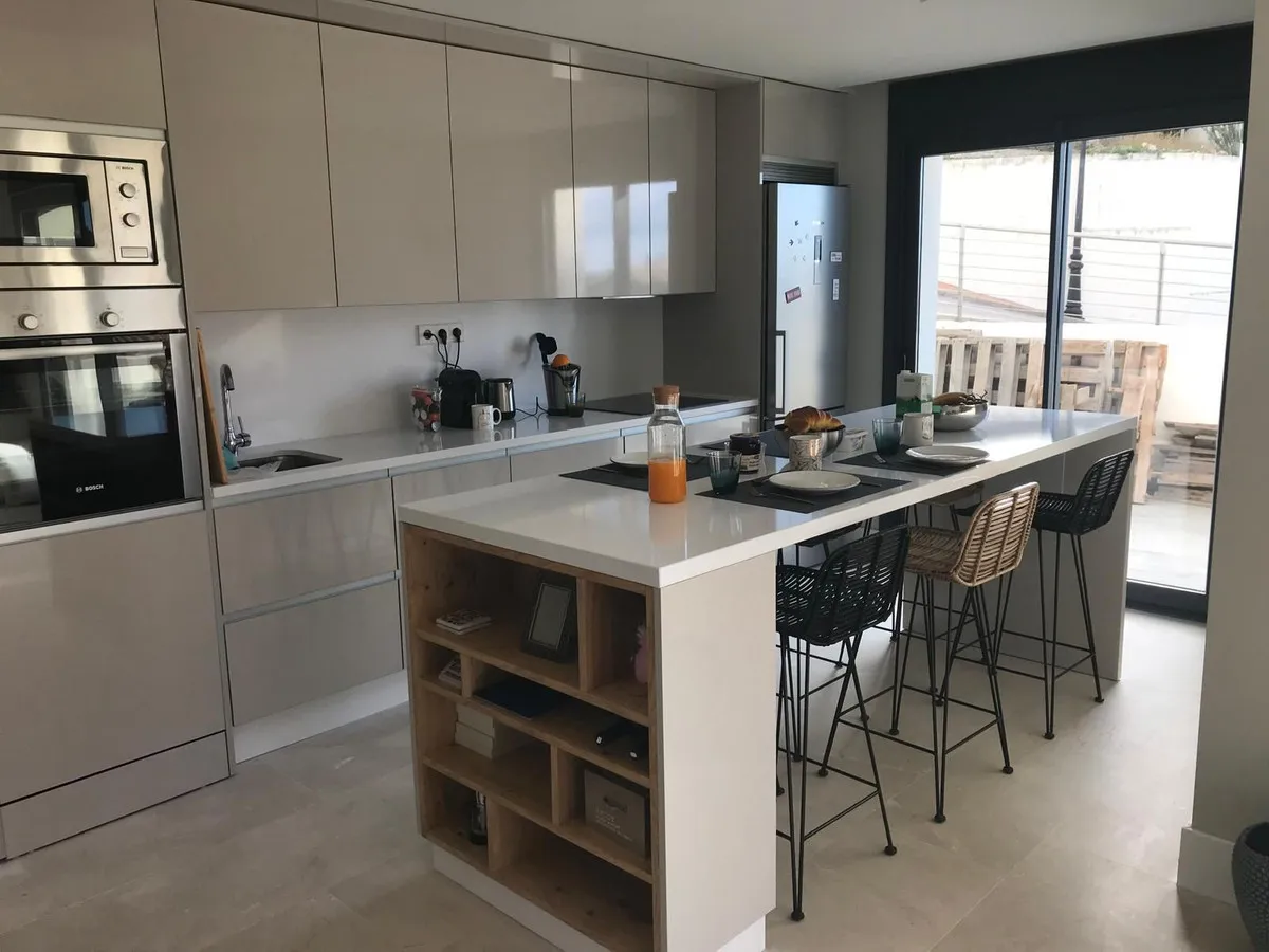 3dfaf44c-cde9-4996-af7b-80bc256649af