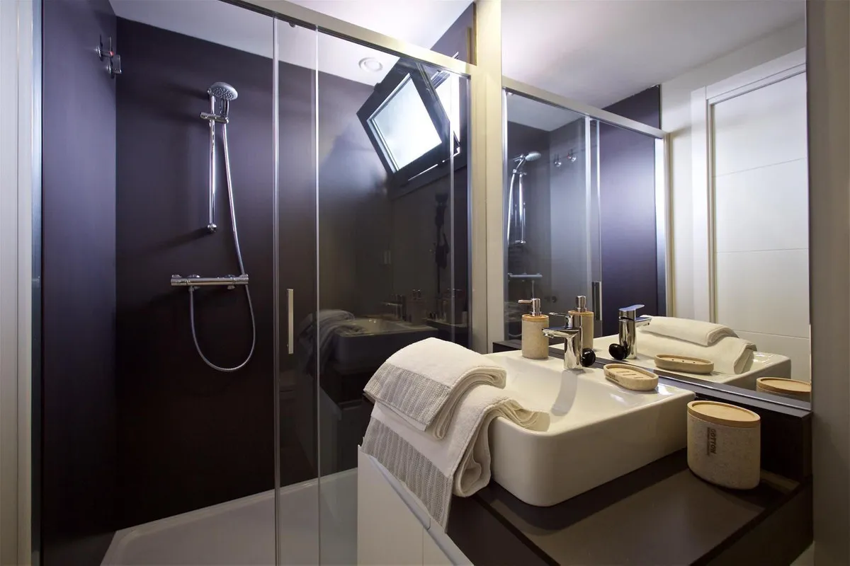 9084299f-e03e-4ebb-82c2-f39125ee65cd