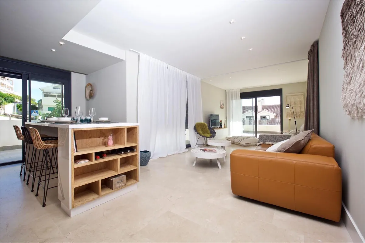 c8fa78e8-818b-4067-aede-fcb91ed786f6