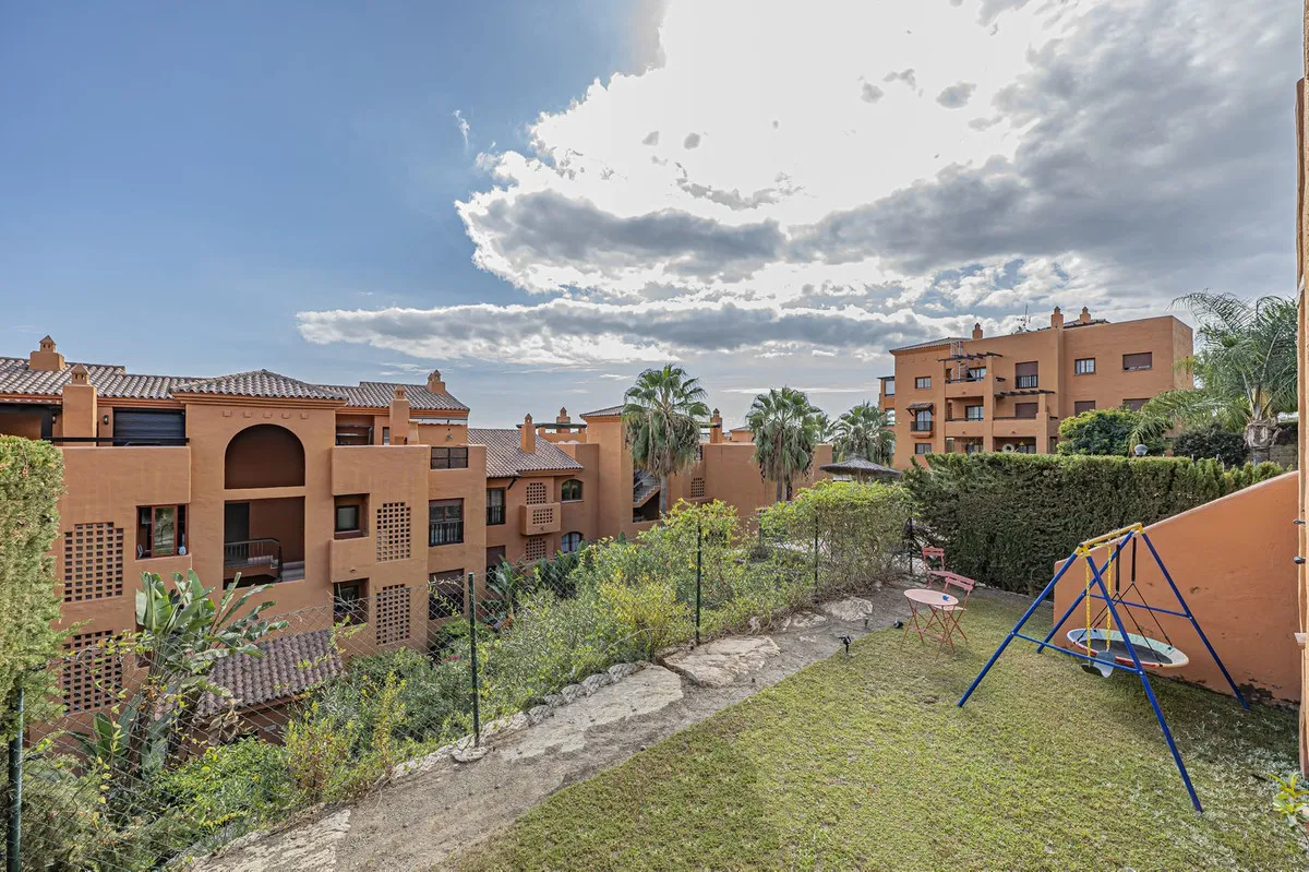 d8cf239b-8bae-422a-b76f-6ec19fa267fe