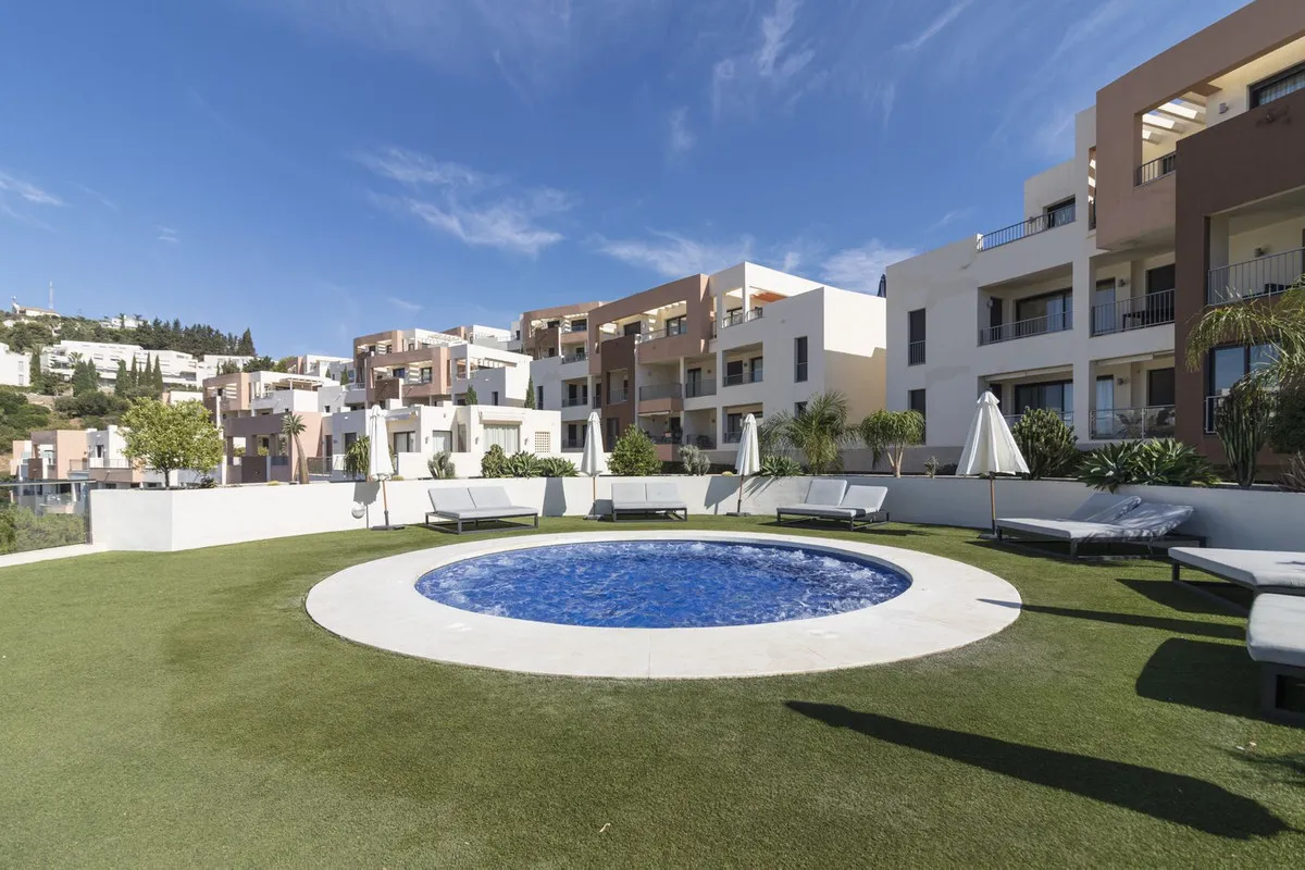 25cd2791-f8b3-4401-80b2-469ee0e618c4