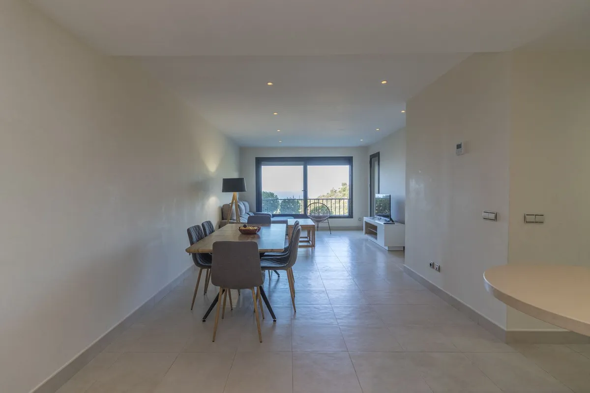 fd643a2c-cfb4-44b1-92e7-c45b4b2ae49b