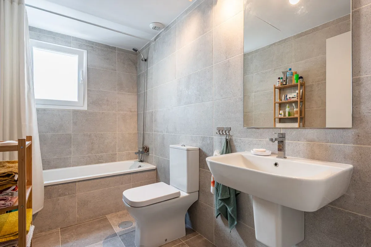 0e5ccba2-5dff-4a76-af7b-64d67db80d61