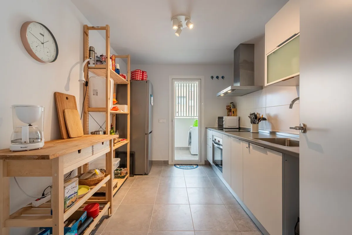 67254165-b2cd-4d66-a9ee-ca1289153662