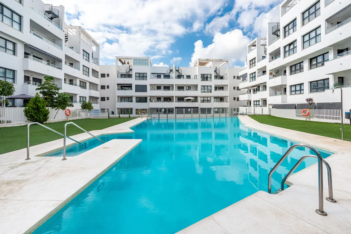 fa373298-b691-438c-a32e-e192ff216713