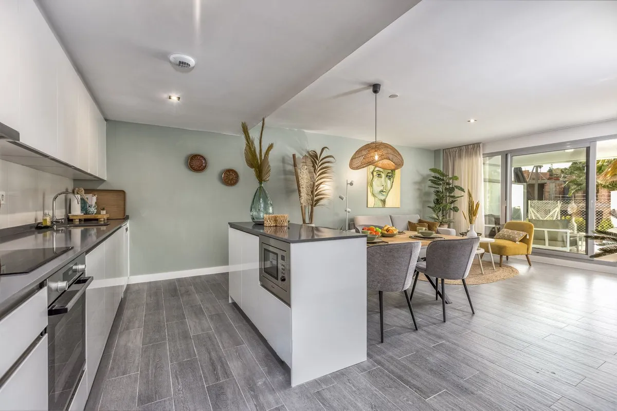 1179c233-21c9-4558-b9e5-a16f3ae8ac2a