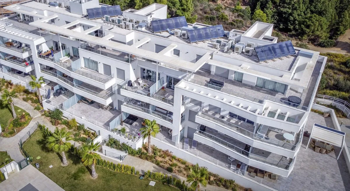 7b812a21-7ec2-47f9-8f65-740781fee579