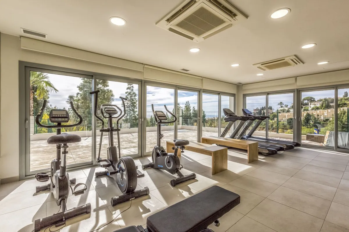 997eb036-bb18-43a7-b16f-b14556622984