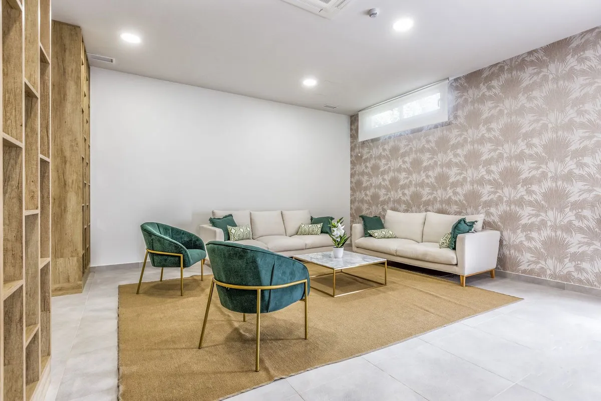 aeaffb79-6ae2-4f4a-adbe-74073ada63dd