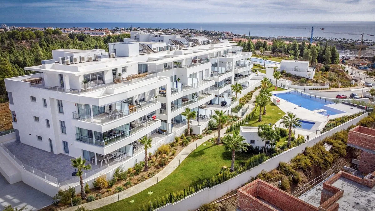 e5aeccce-ef1e-4b80-92a5-bdd556723683