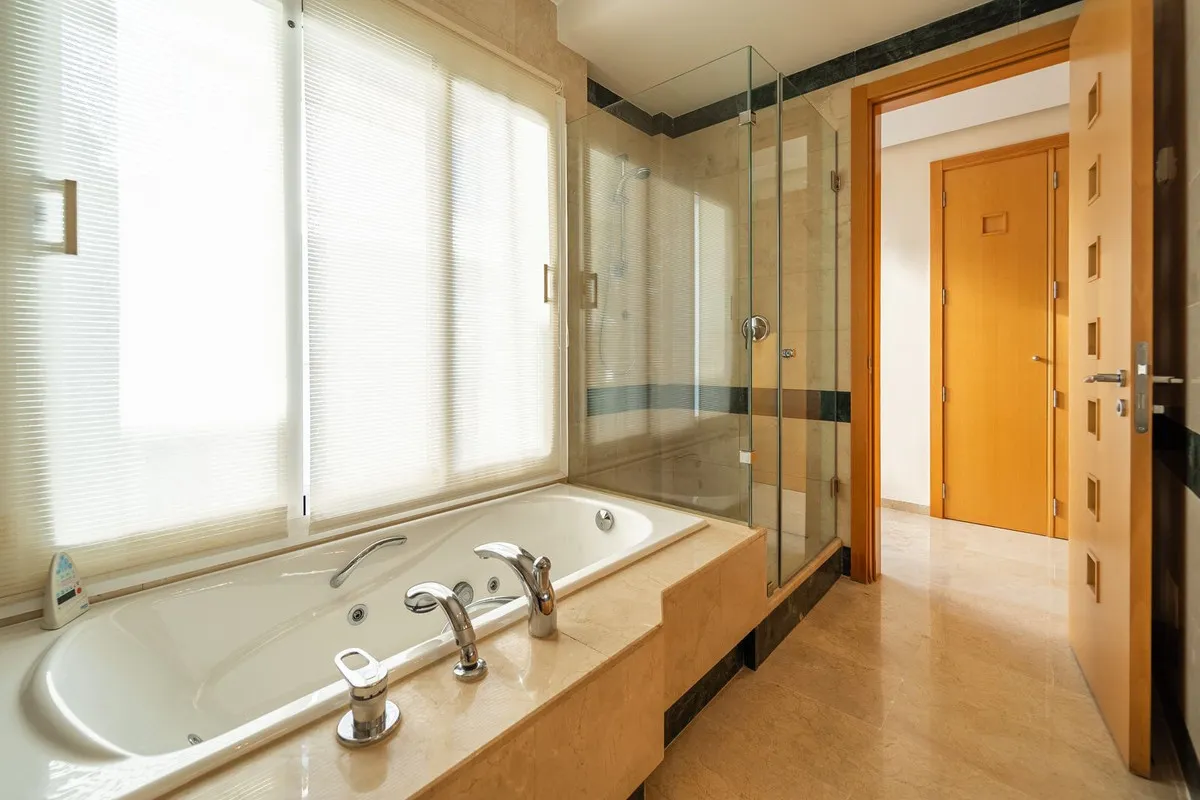 531cb780-ad08-4440-854a-31130299413d