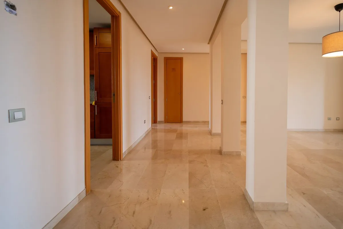 d8009d3a-9d39-4baa-aa27-449834f91549