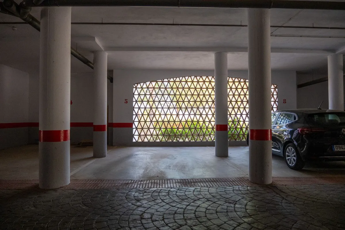 e496b213-8ffb-4a22-a4f4-8c2cd16b17e9