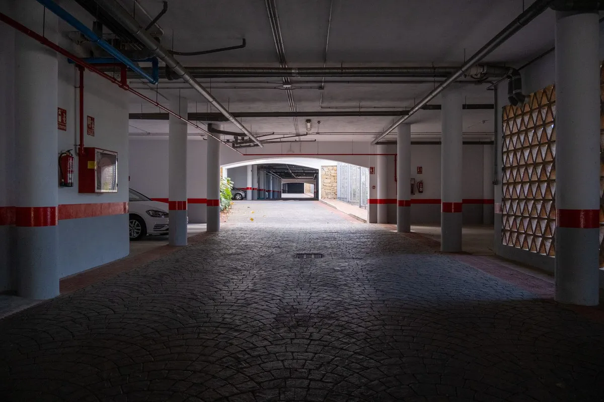 fb173af2-09d0-4d91-a49c-471a0337d5c4