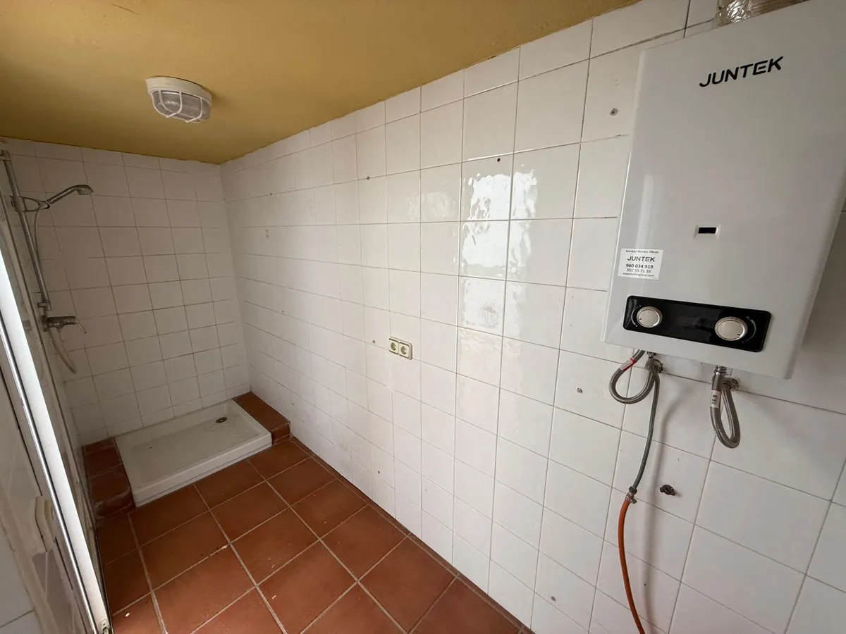 6dd7109b-b9e8-48cc-b88b-35be0dee0ed1