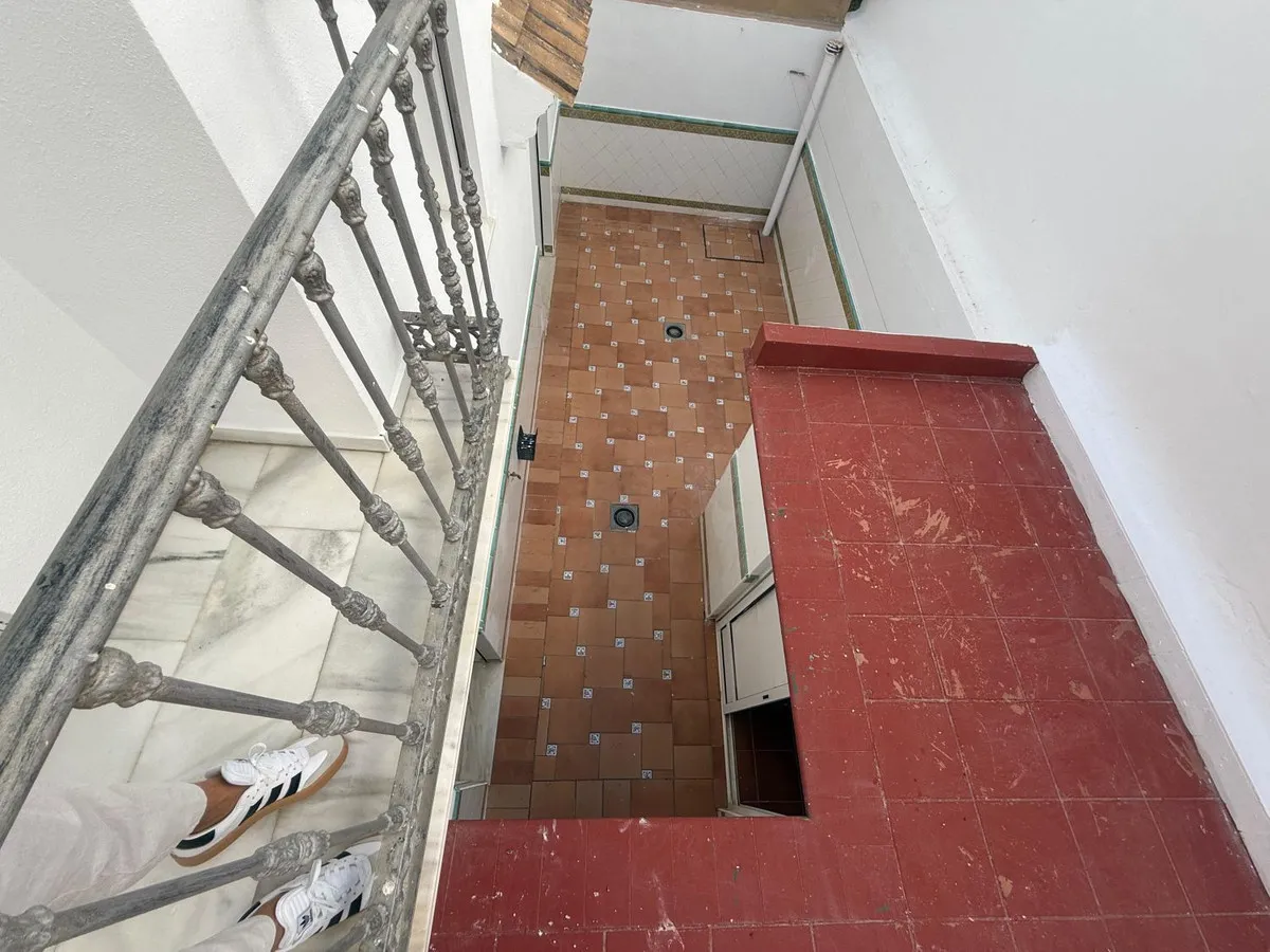 84aded09-8591-44f0-a79e-8f609757b563